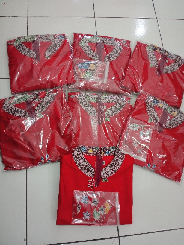 (bisa Cod) Tunik Batik Irma Motif  Bunga Sepatu Merah
