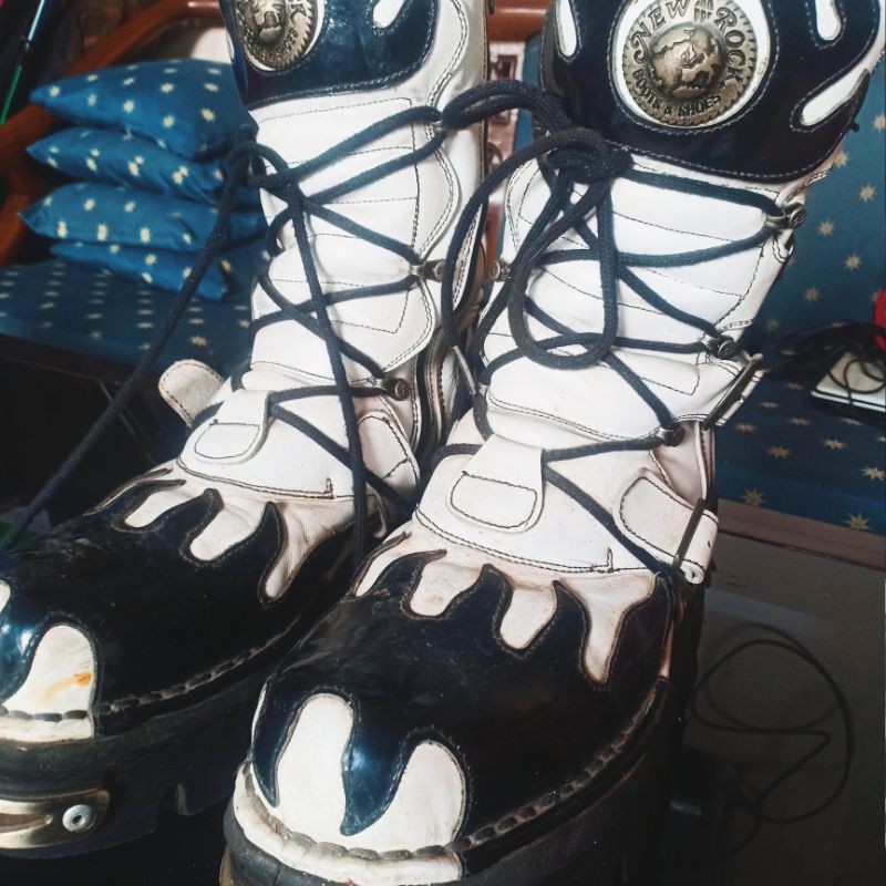 Boots Sepatu NewRock Reactor special edition putih hitam ,sepatu tinggi sepatu rock sepatu jungle