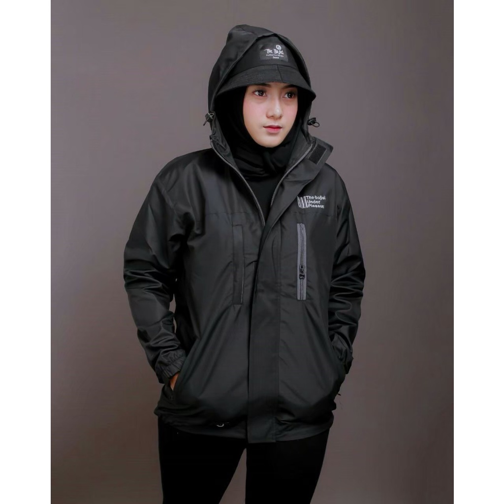 JAKET PARASUT PRIA WANITA WATERPROOF MODEL HOODIE OUTDOOR JAKET COUPLE DISTRO TERBARU KEREN ORIGINAL THE BOJIEL JAKET OUTDOOR PRIA/WANITA - JAKET CASSUAL - JAKET HIKING/M L XL