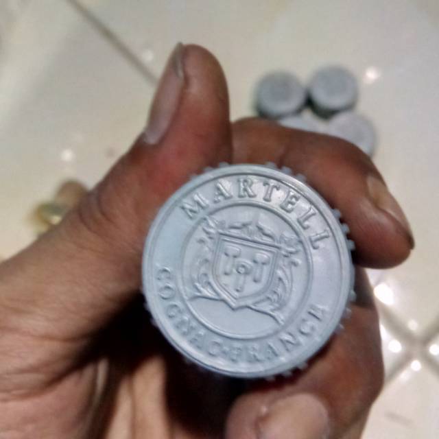 tutup botol martell cordon blue 700ml