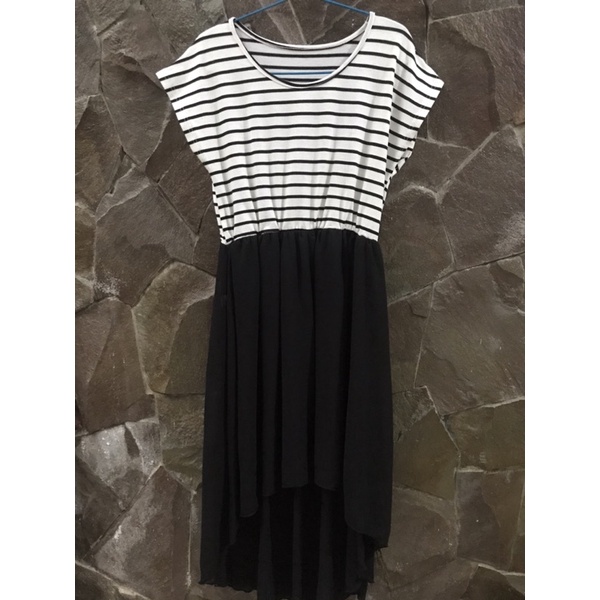 mini dress hitam putih