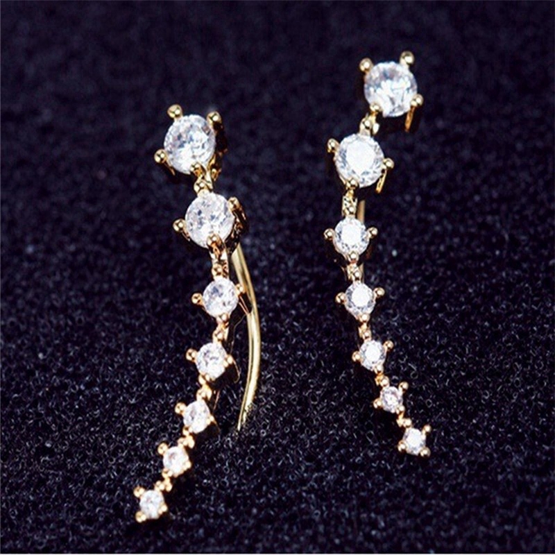 Anting Stud Chic Lady Garis Berlian Gold