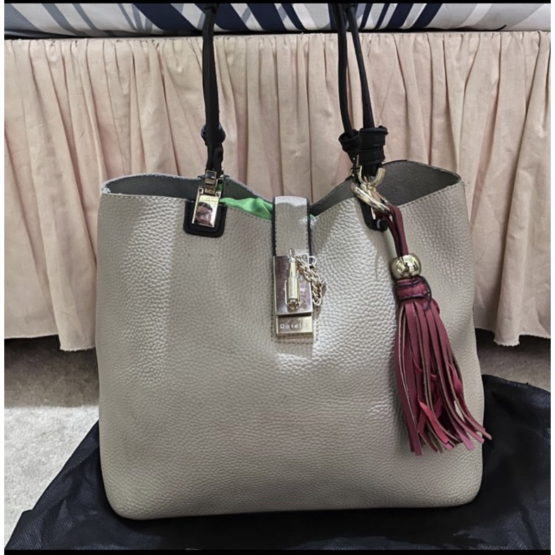 PRELOVED ORIGINAL Tas Rotelli Warna Putih + dustbag + paperbag ( minus longstrap dan pemakaian)