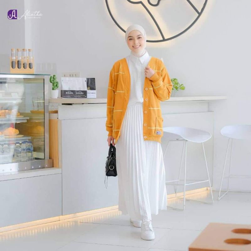 LARISSA CARDI ORI ALIETHA JACKET MUSLIMAH DAILY OUTFIT VIRAL TERBARU SWEATER CARDIGAN WANITA MASAKINI