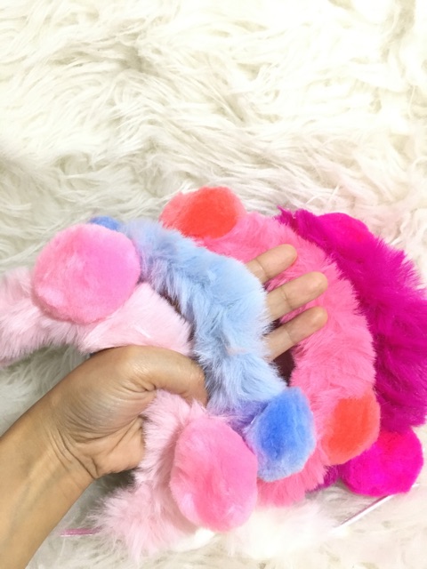 BO02 Bando Pompom Bulu