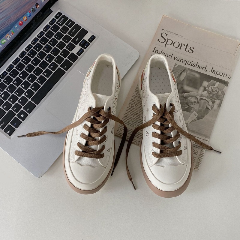 LUMMYSHOP SEPATU WANITA SCALLOP SNEAKERS IMPORT