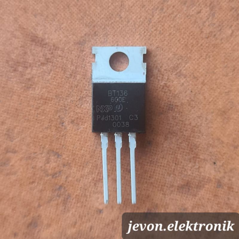 IC Transistor BT 136 137 NXP TR BT136 BT137