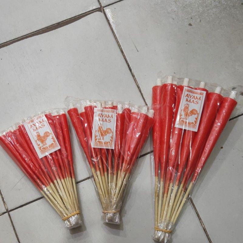 Lilin Kaki Merah