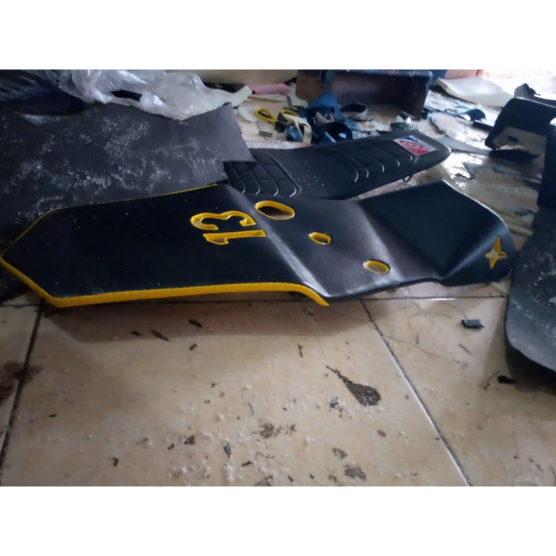 jok vixion new slim model lubang angka