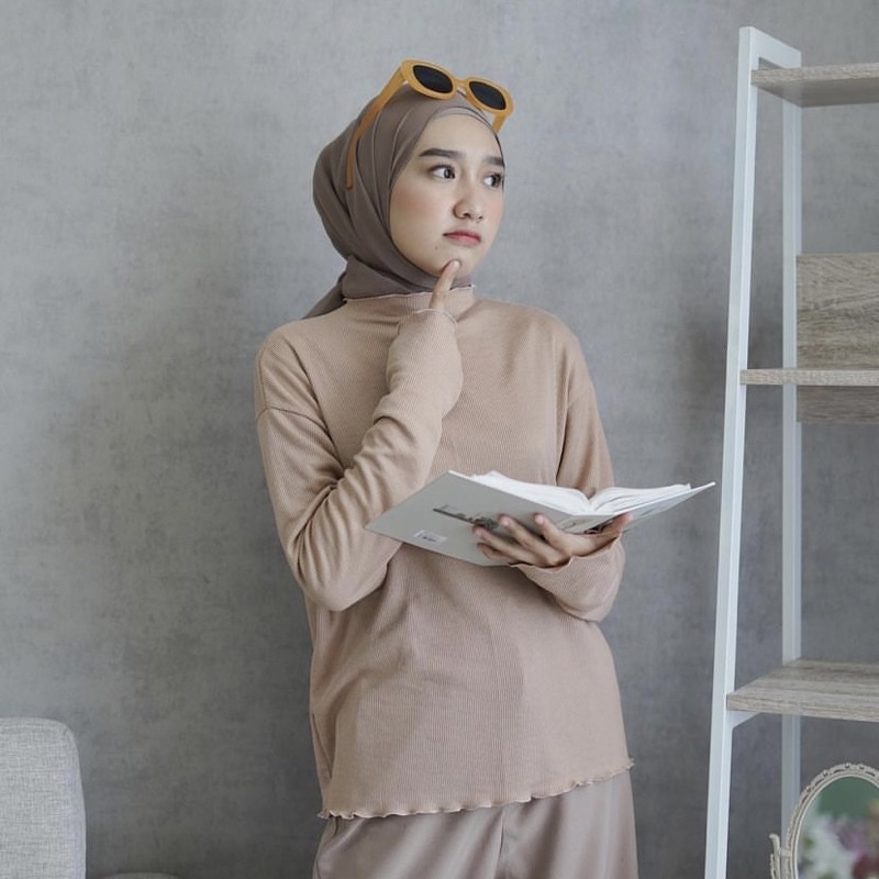 turtleneck kriwil / atasan kerah tinggi rajut wanita / bajut rajut kriwil / turtleneck rib kriwil / curly tangan panjang / turtleneck neci