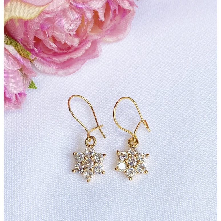 Anting Wanita Flowery Kristal Medium