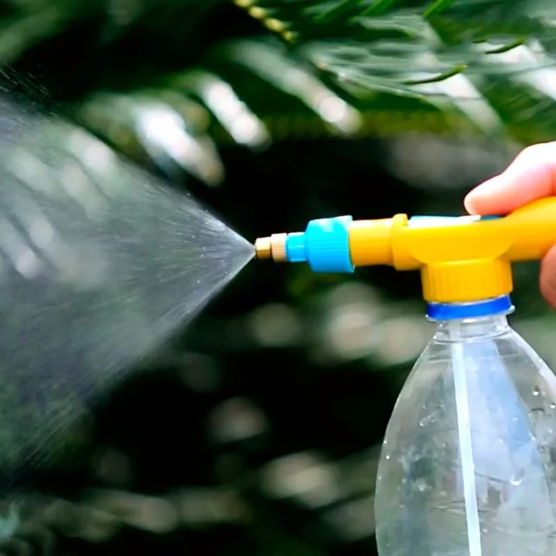 Kepala semprotan air penyemprot tanaman bunga hama