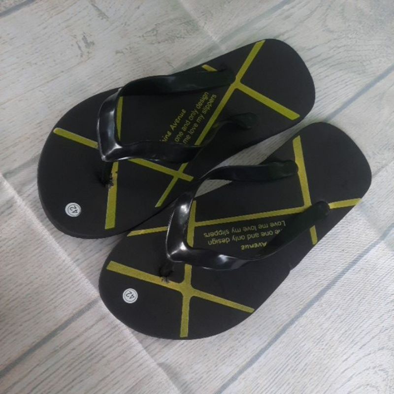 SANDAL JEPIT PRIA MOTIF SILANG SALUR