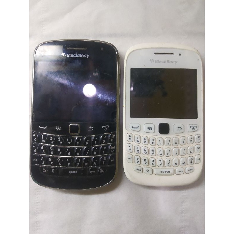blackberry 9900 & blackberry 9220