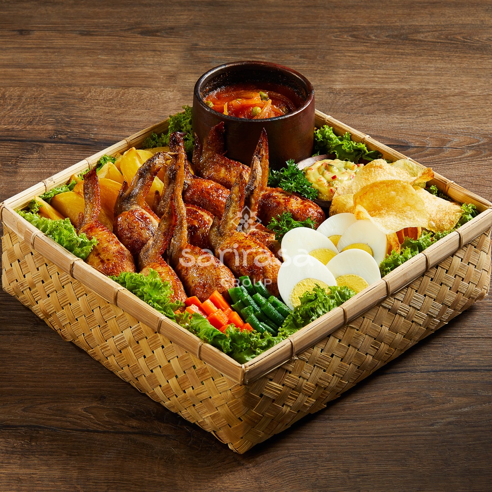

Foodiesia - Sate Khas Senayan Hantaran Ayam Galantine Besek