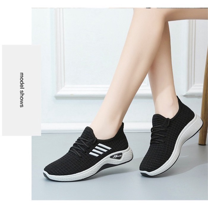 SH01 Sepatu Running Wanita Sneakers Joging Sneaker Tali Cewek Perempuan Lari Olah Raga Formal Shoes Sniker Sport Putih Olahraga Karet Elastis Import Converse Pria Cowok Laki Laki Sekolah Kerja Casual Hitam Murah Keren Sepatu All Star Baru Free Kaos Kaki