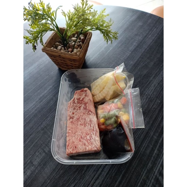 

DAGING STEAK WAGYU MELTIQ PAKET