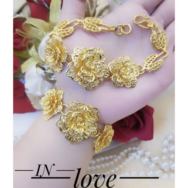Set Perhiasan Lapis Emas Gelang 1 Pcs Rantai Bunga Mawar Rose Flower Permata Xuping Gold Titanium