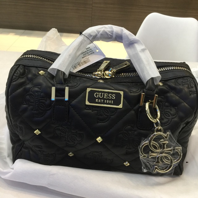 Tas guess Original size Medium ckup untuk hp dmpet makeup charger