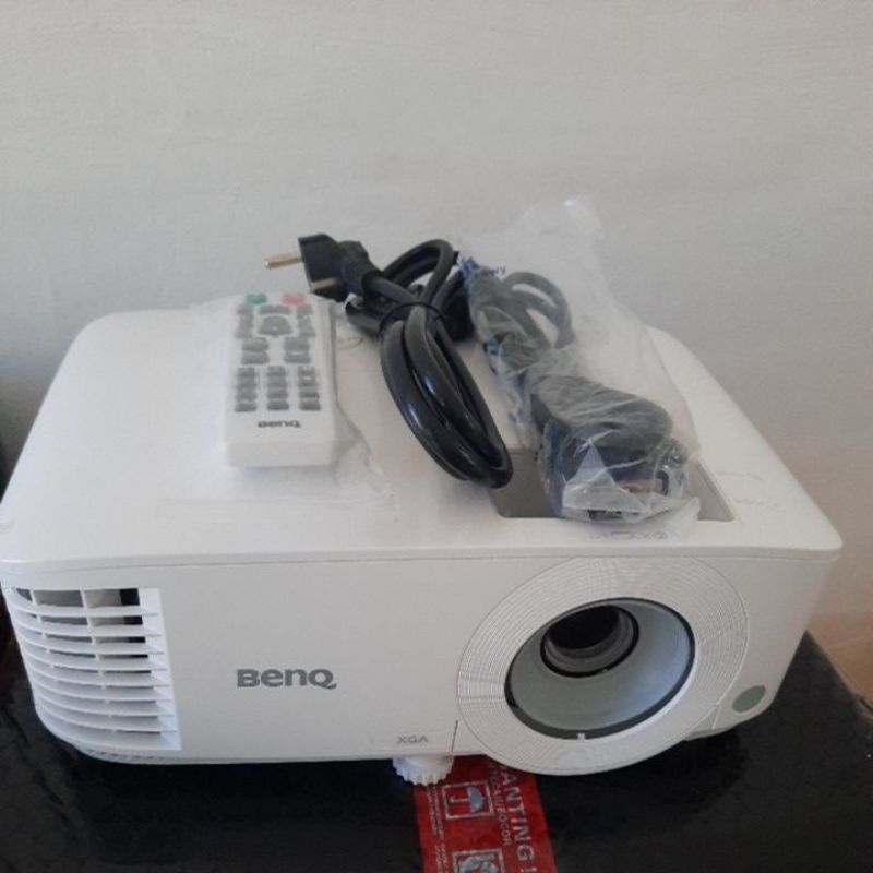 proyector XGA BENQ MX604