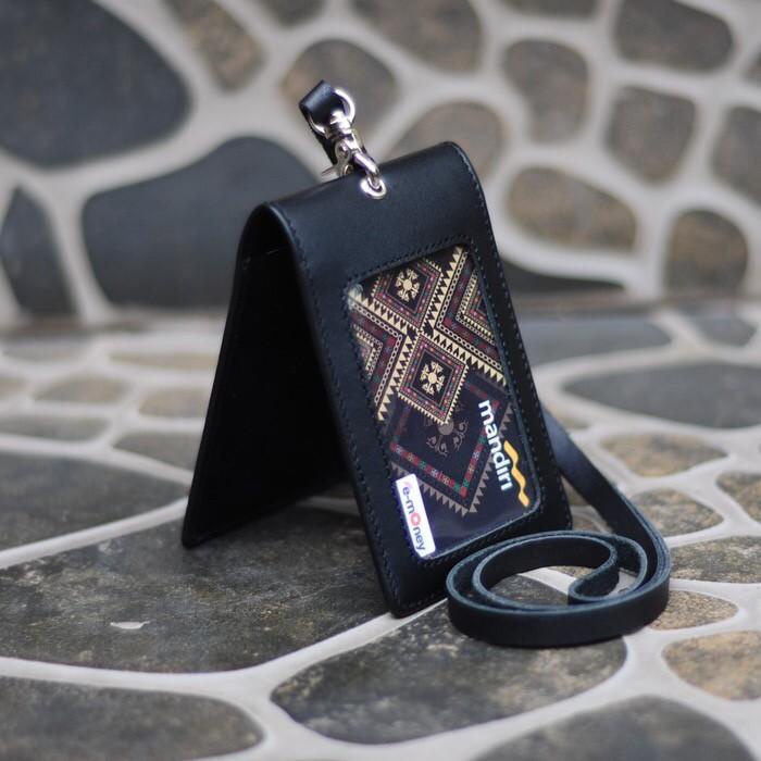 

Id Card Holder Double Flip Magnet Tali Kulit