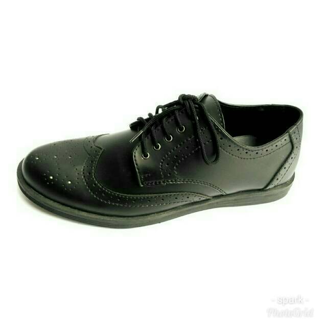 Sepatu Spark Derby