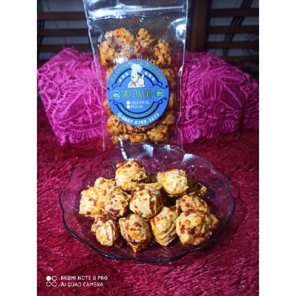 

BATAGOR MINI KERING PEDAS CIKRUH 50 Gram MR ELFATIH / BATAGOR IKAN MINI PEDAS CIKRUH / BATAGOR IKAN MINI PEDAS / BATAGOR MINI PEDAS / RASA PEDAS MERAH / MAKANAN RINGAN / SNACK / CEMILAN / OLEH - OLEH BANDUNG / RENYAH, GURIH, PEDAS, HALAL.