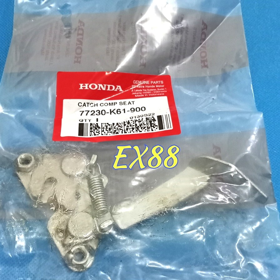 DUDUKAN LAWAN KUNCI JOK / SADEL HONDA BEAT POP ORIGINAL 77230-K61-900