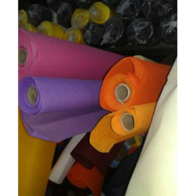 kain spunbond Meteran Wallpaper polos