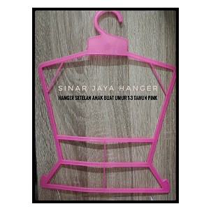 Hanger setelan anak pink umur per pcs 1-3 tahun