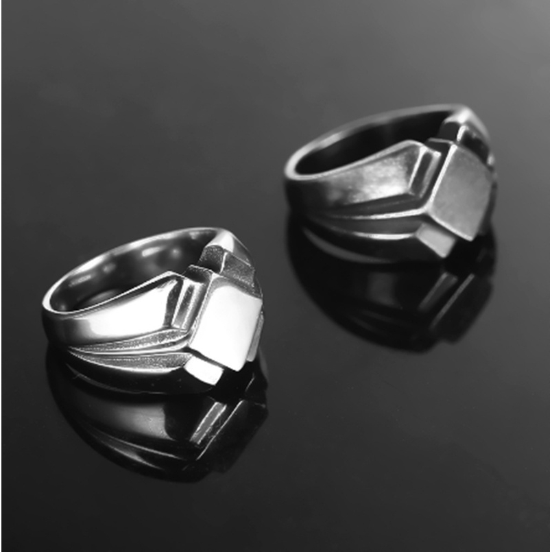 Cincin Nordic Vintage Antik Bahan Stainless Steel Warna Hitam untuk Pria