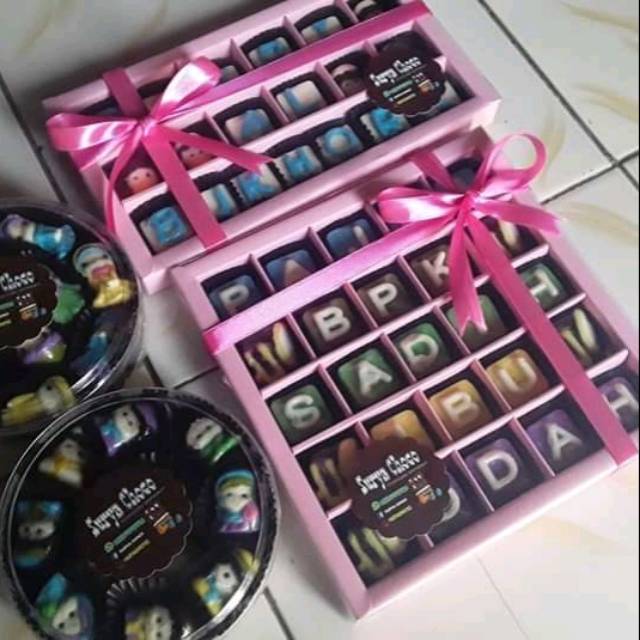 

Coklat karakter