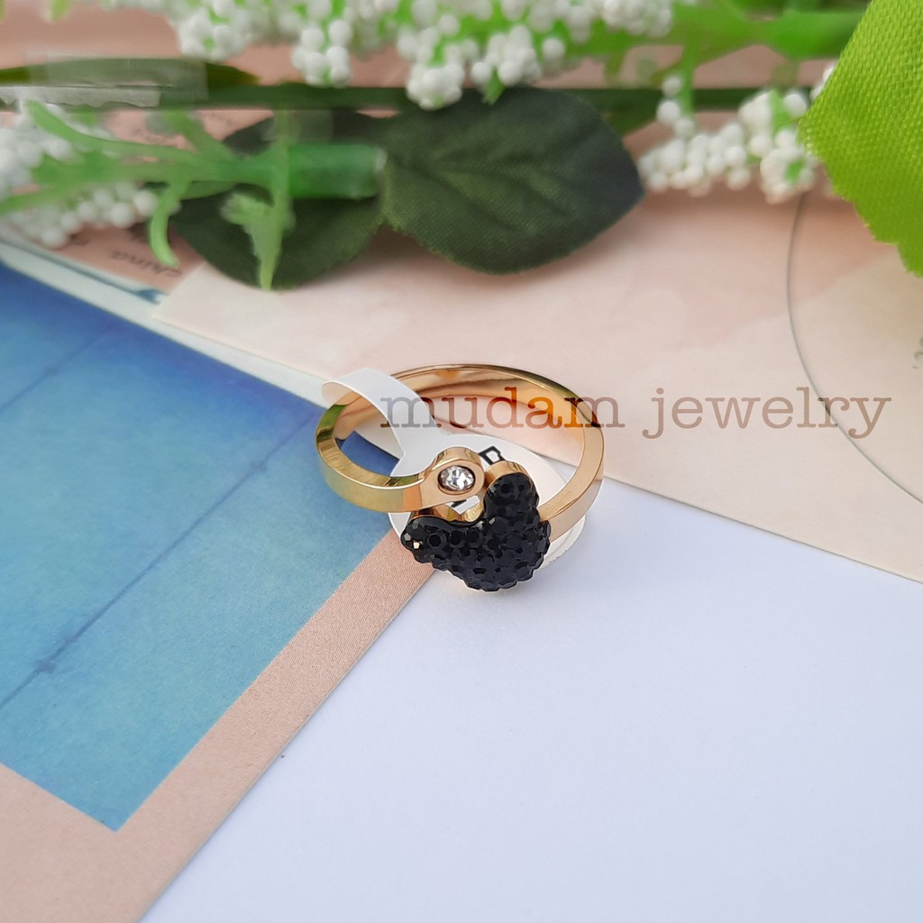 Cincin Titanium Kasual Miki dan Minni Kristal Putih dan Hitam Tersedia Warna Rose Gold dan Gold