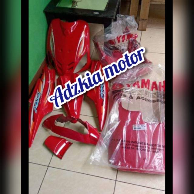 Body alus yamaha mio sporty merah + dek paruh dan kolong