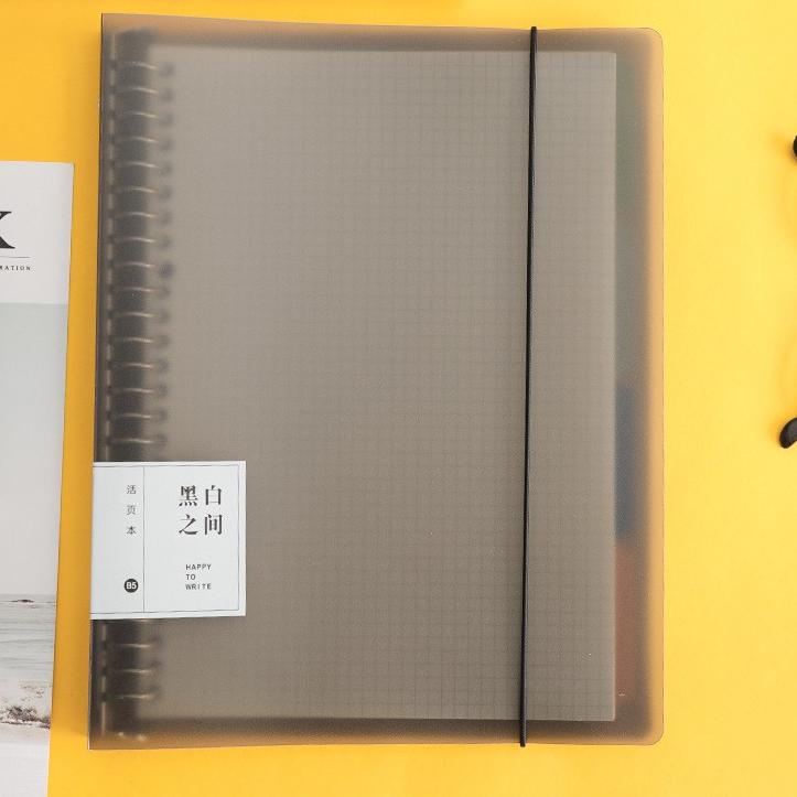 

Terbatas YBTVN Binder A5/B5 Polos Bening Plastik Tebal Include Kertas dan Pembatas 082 Buruan Beli