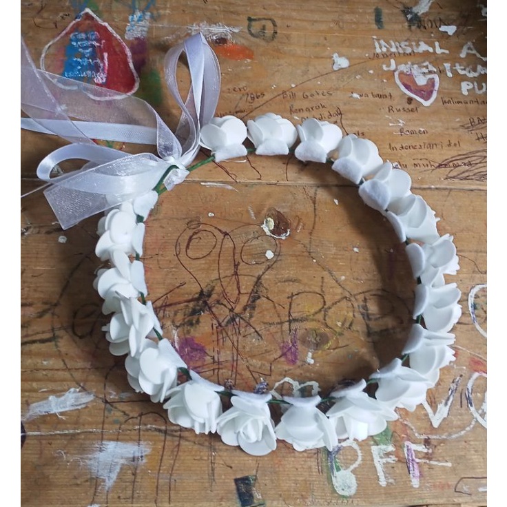 Flower crown putih mawar kecil
