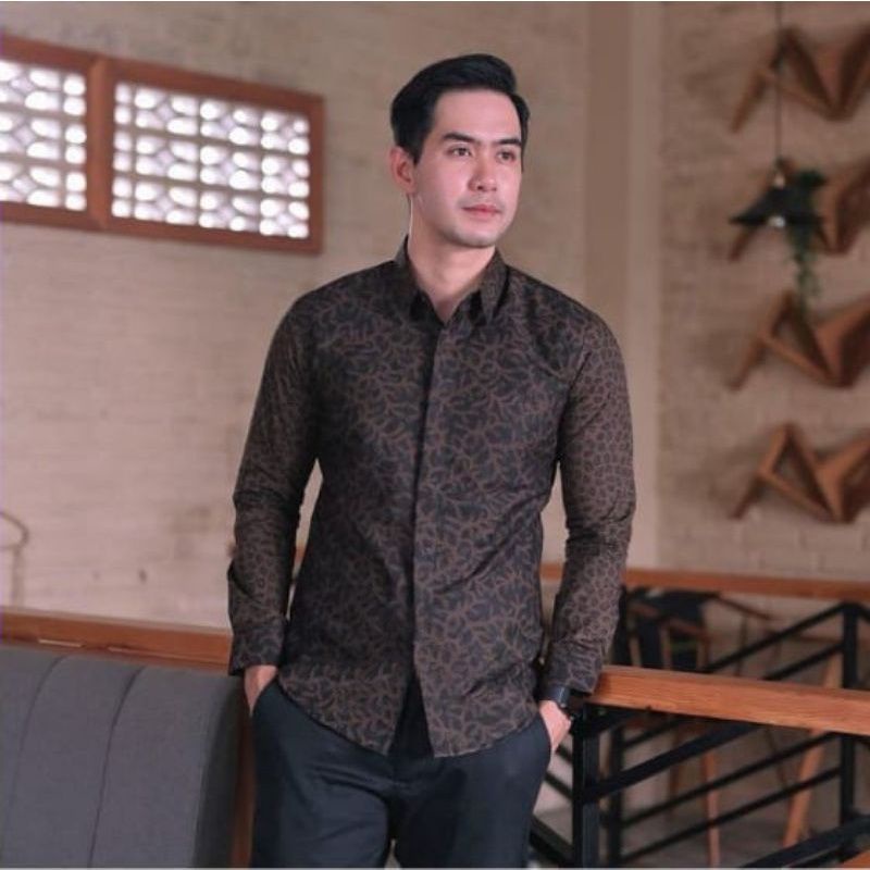 BAJU BATIK PRIA LENGAN PANJANG SLIM FIT FURING MODERN S M L XL XXL KEMEJA FORMAL CASUAL KATUN HALUS ADEM ASLI SOLO SRAGENAN TERBARU TERLARIS BATIKMASKU ACARA KONDANGAN LAMARAN TUNANGAN GROSIR NIKAHAN SERAGAMAN PARTAI PNS KORPRI KANTOR LUMUT