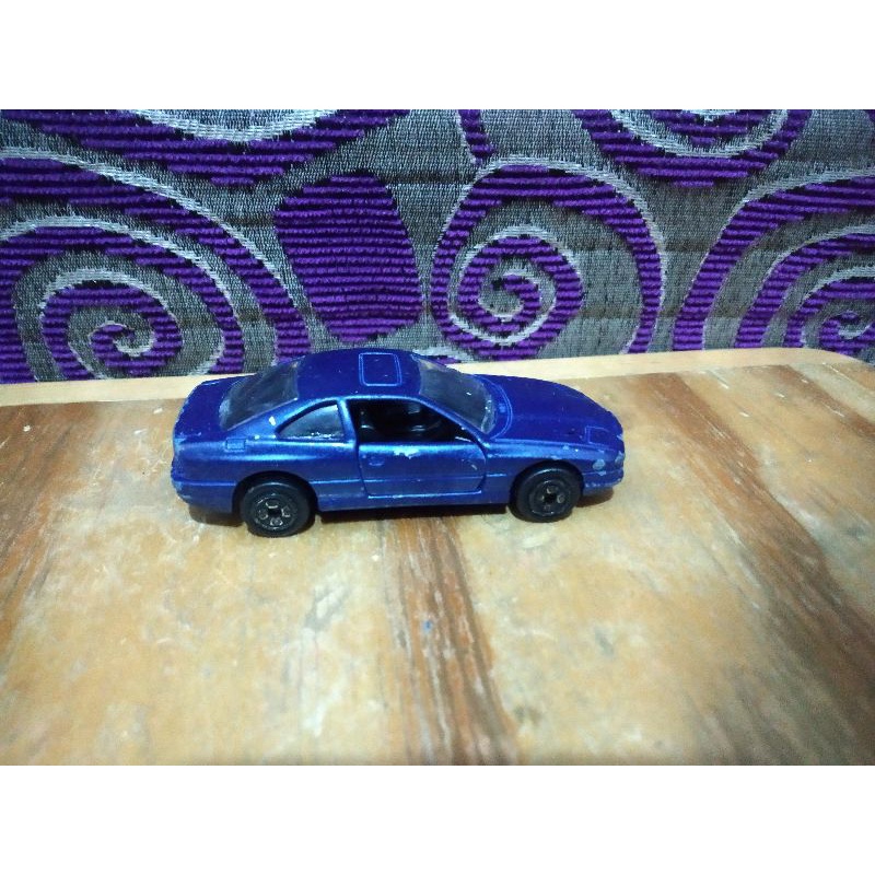 hot wheels BMW 850i