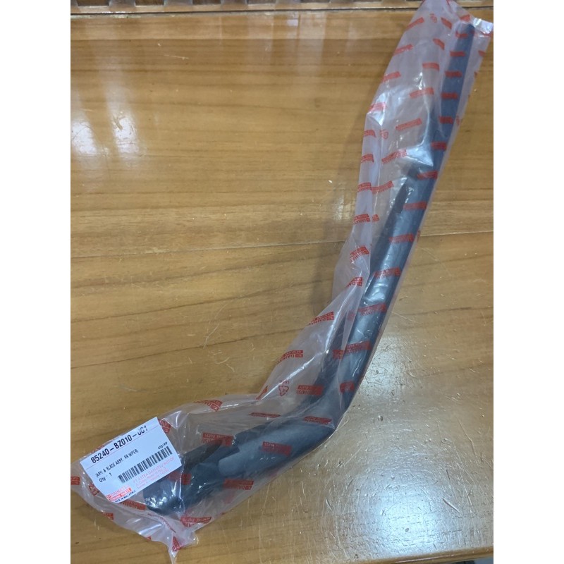 Wiper set Belakang Xenia Avanza Rush Terios Part No : 85240-BZ010-001