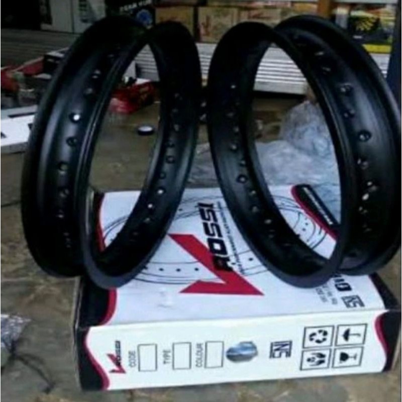 VELEG TAPAK LEBAR RING 18 VELG TAPAK LEBAR RING 18 UKURAN 215/250 VROSSI