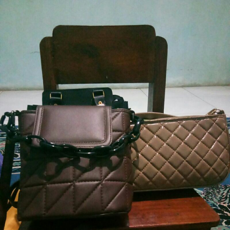 

GROSIR (pilih 3 tas mix, potong 3000 per item)