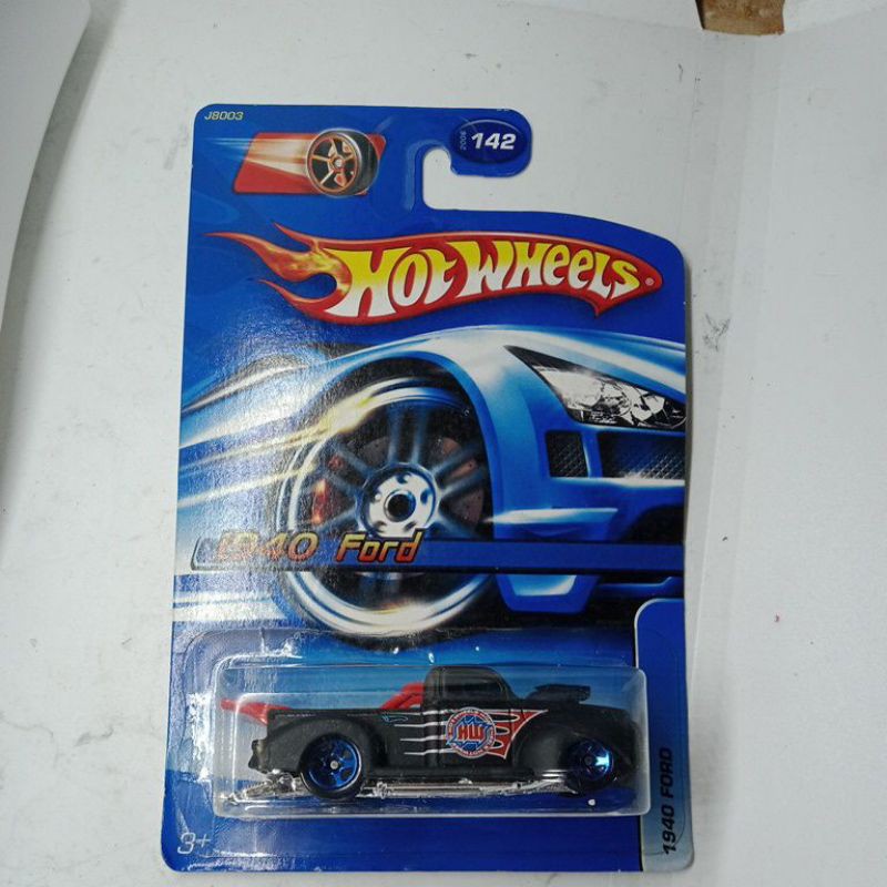 Hot wheels 1940 Ford pickup hitam dov faster than ever