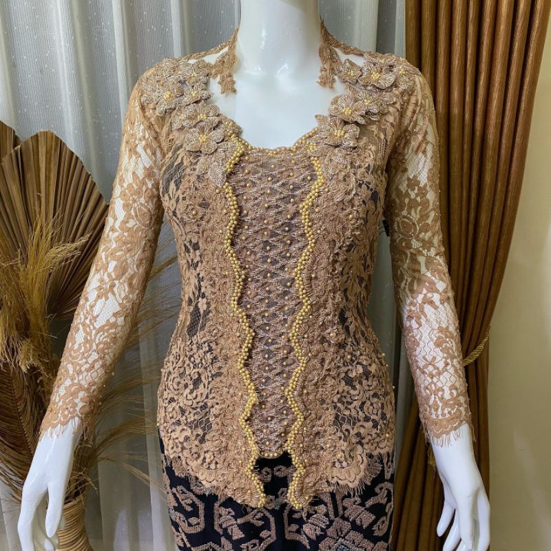 Kebaya modif payet tabur