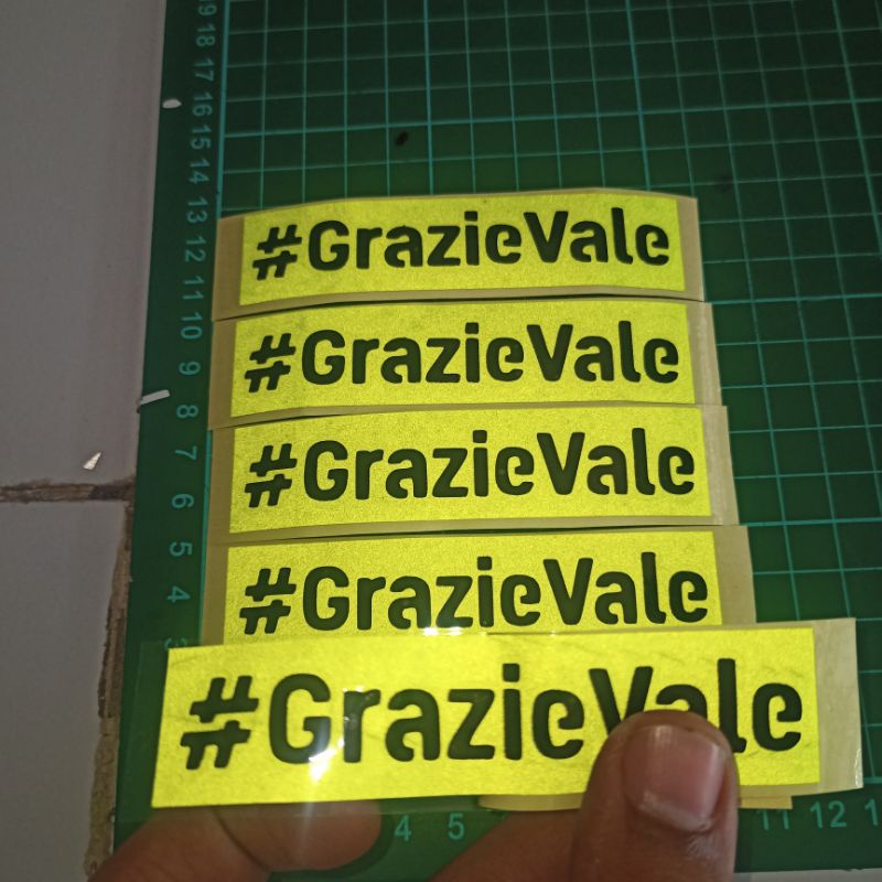 Sticker Cutting #GrazieVale Rossi