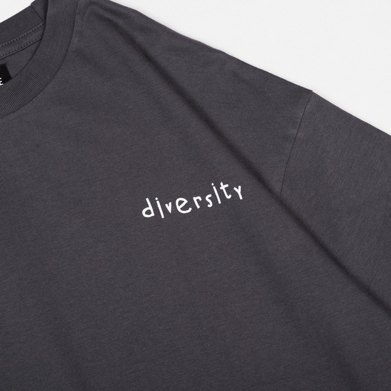 DIVERSITY / OVERSIZED TEES