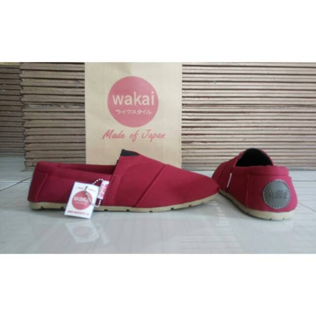 SEPATU WAKAI TRENDI TERKINI