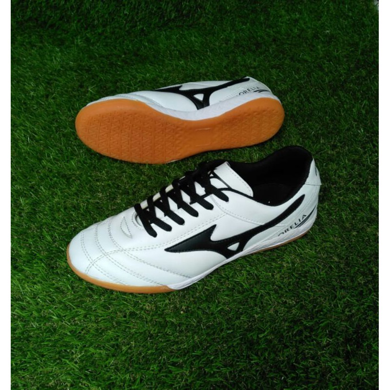 Sepatu Futsal Mizuno Morelia