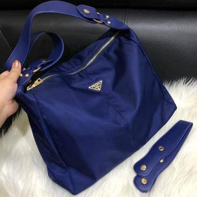 Prada hobo nylon bag/ prada nylon bag/ tas anti air