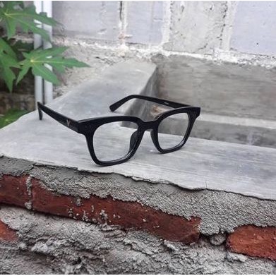 KACAMATA VINCENT - BLACK CLEAR GLOSSY