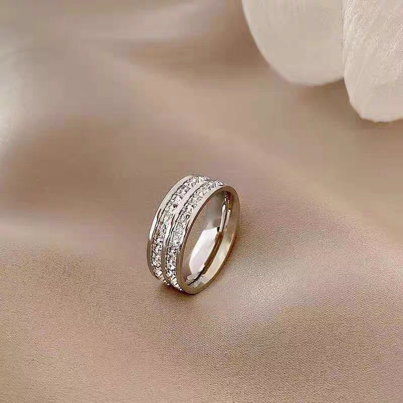 Cincin Titanium Warna Silver Diamond Trending Vintage Korea Fashion Style